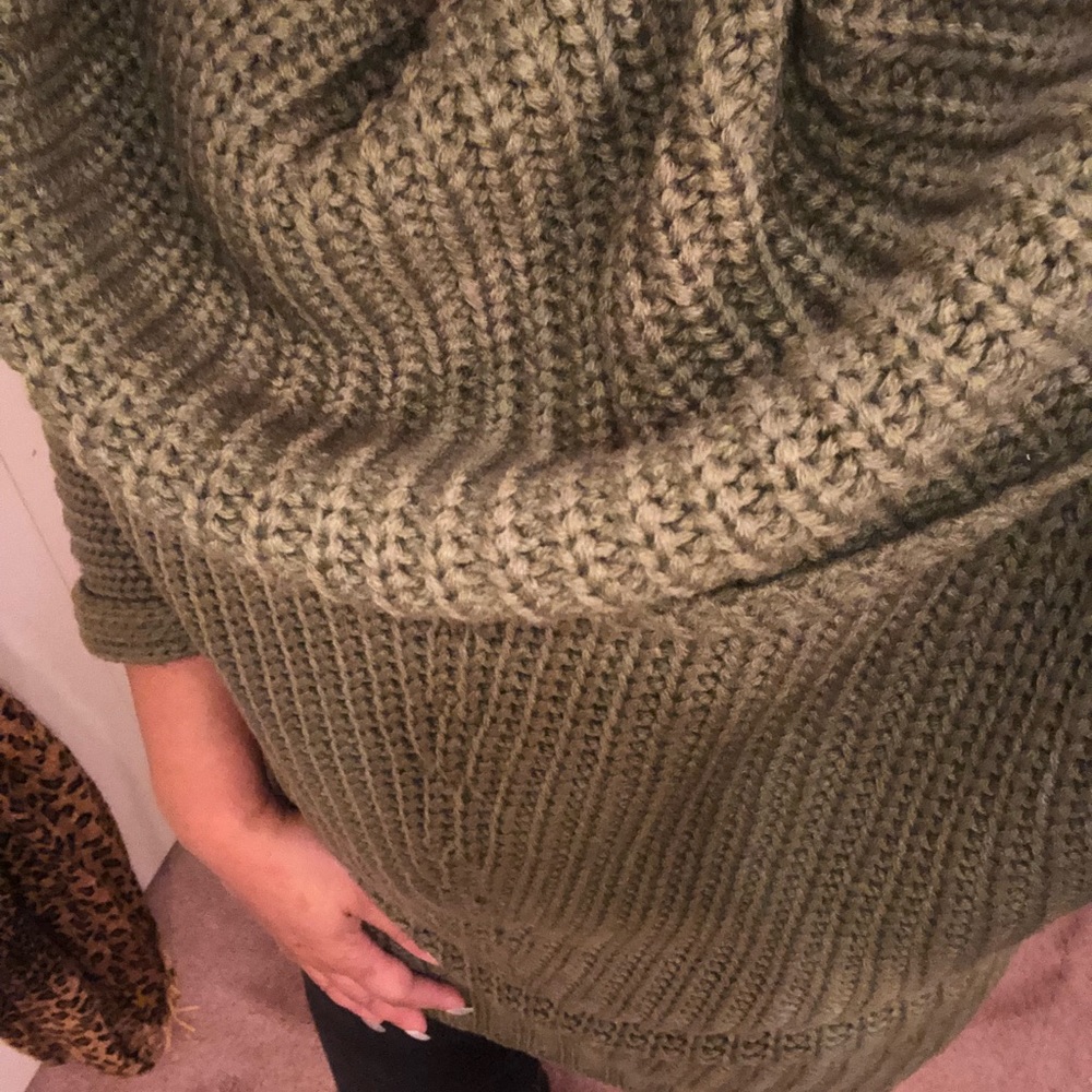 Fold Over Ribbed Sweater - Picture 6 of 6